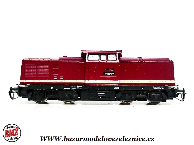 BTTB - Dieselová lokomotiva BR 110 104 DR - TT