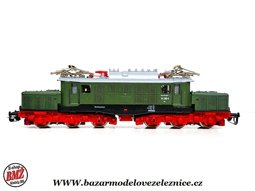 BTTB - Elektrická lokomotiva BR 254 065 DR - TT