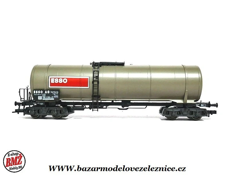 Marklin DC - Cisternový vůz ESSO AG - HO