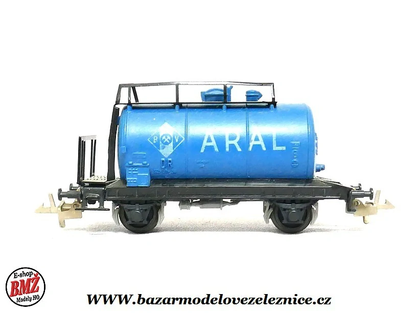 Zeuke - Cisternový vůz Aral DR - TT