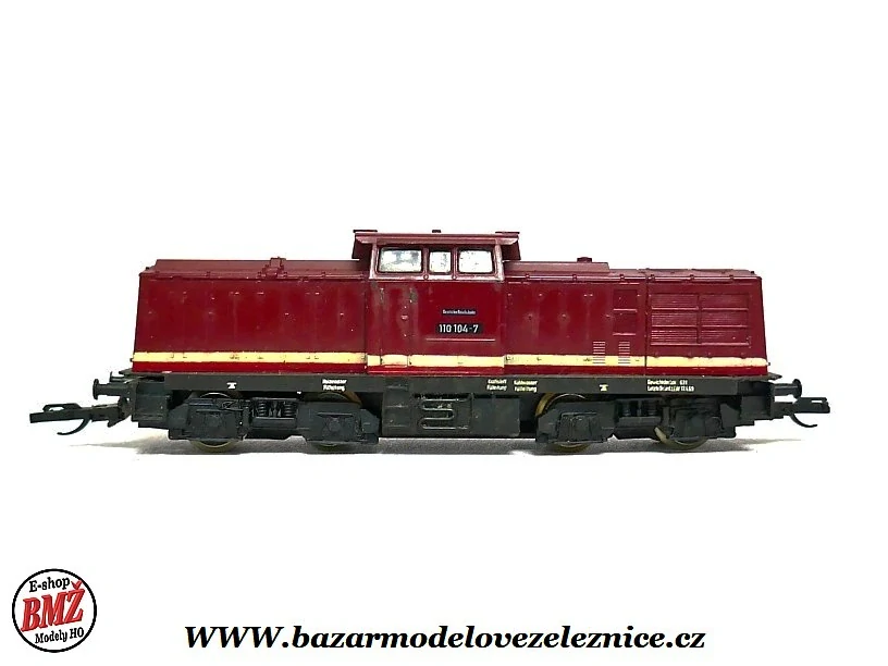 BTTB - Dieselová lokomotiva BR 110 104 DR  - TT