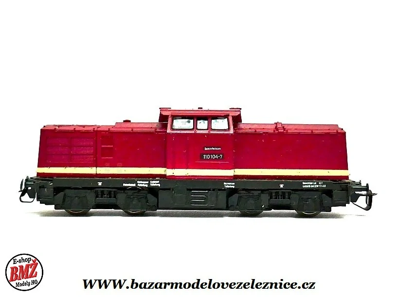 BTTB - Dieselová lokomotiva BR 110 104 DR - TT