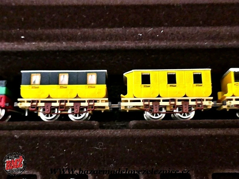 Minitrix - Set Adler + figurky dřevěný boxl - N