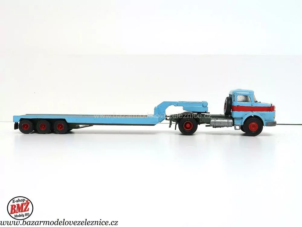 Wiking - Mercedes na těžkou techniku - HO