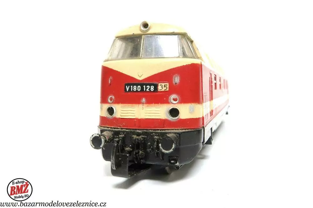 PIKO DDR - DC  - Dieselová lokomotiva V 180 128  DR - HO