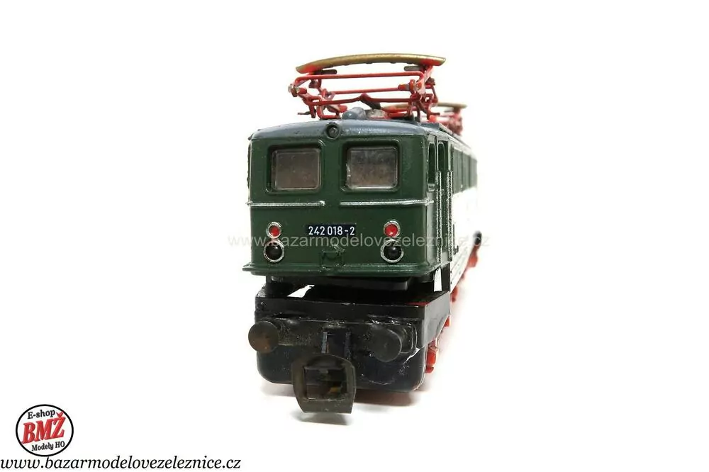 Zeuke - Elektrická lokomotiva BR 242 018 DR - TT