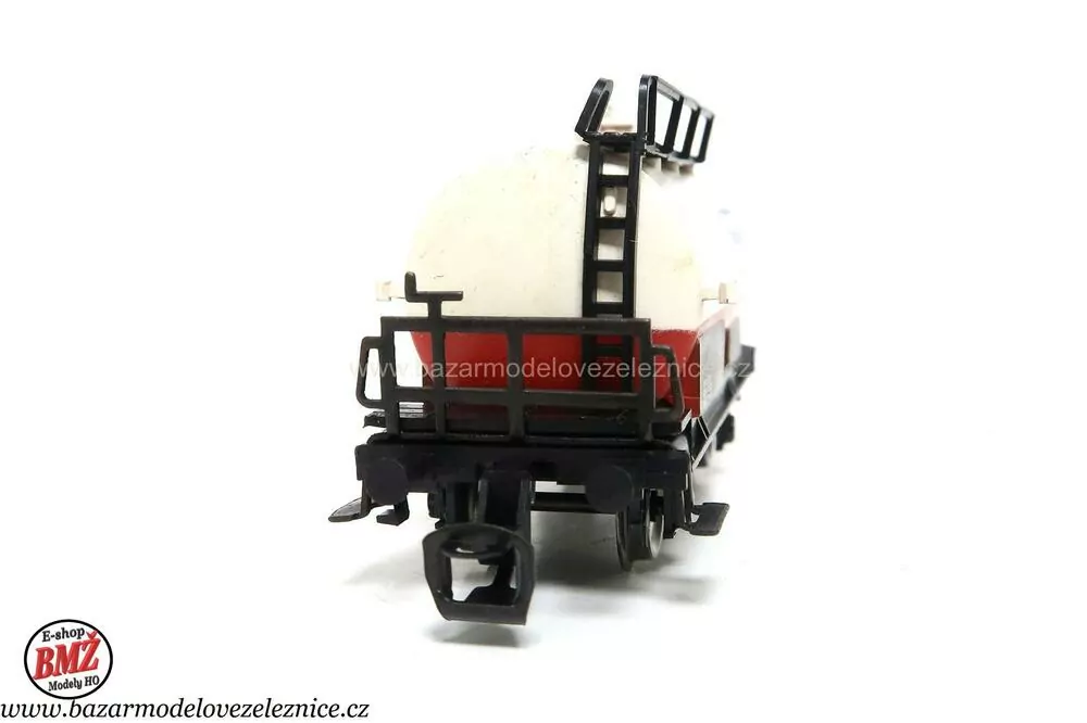 BTTB - Cisternový vůz Mobil SJ - TT