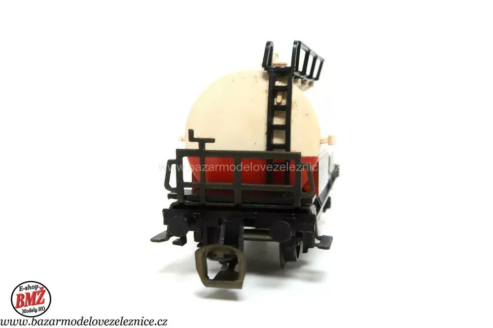 BTTB - Cisternový vůz Mobil SJ - TT
