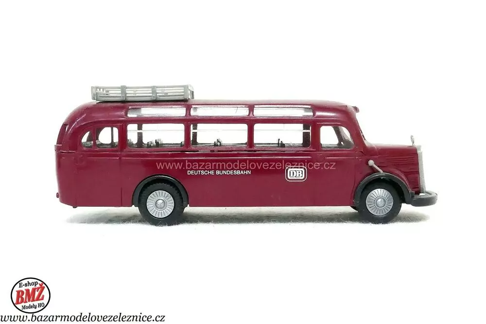 Praline - Bus Mercedes - HO