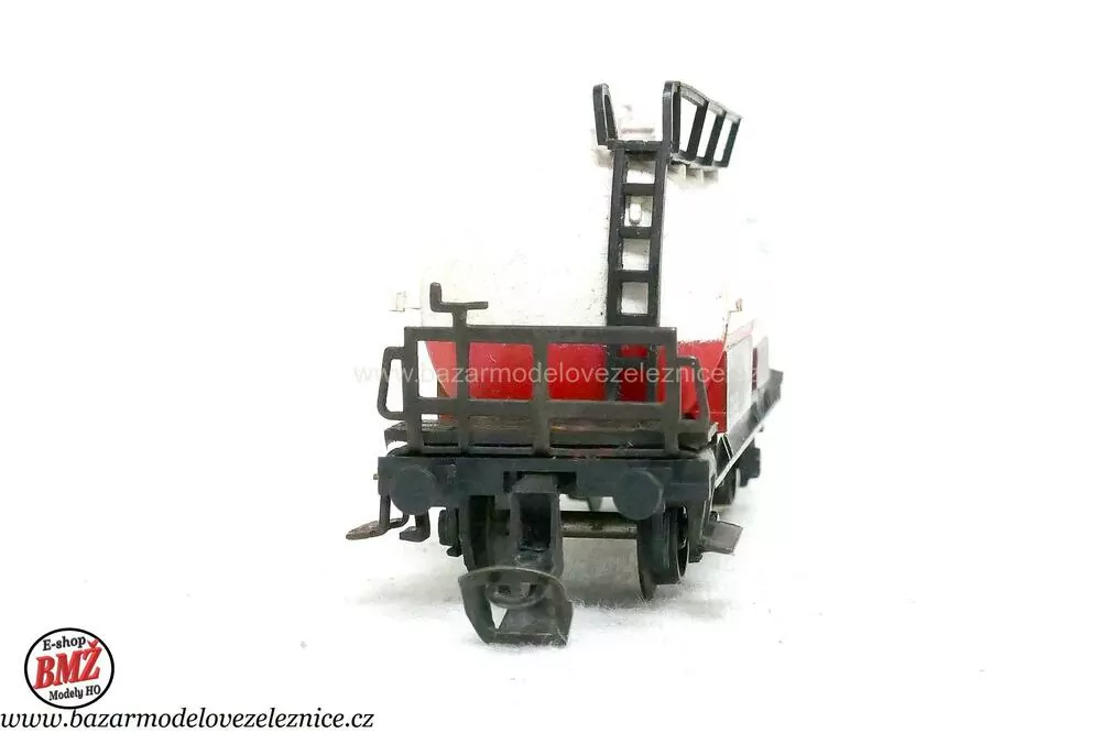 BTTB - Cisternový vůz Mobil SJ - TT