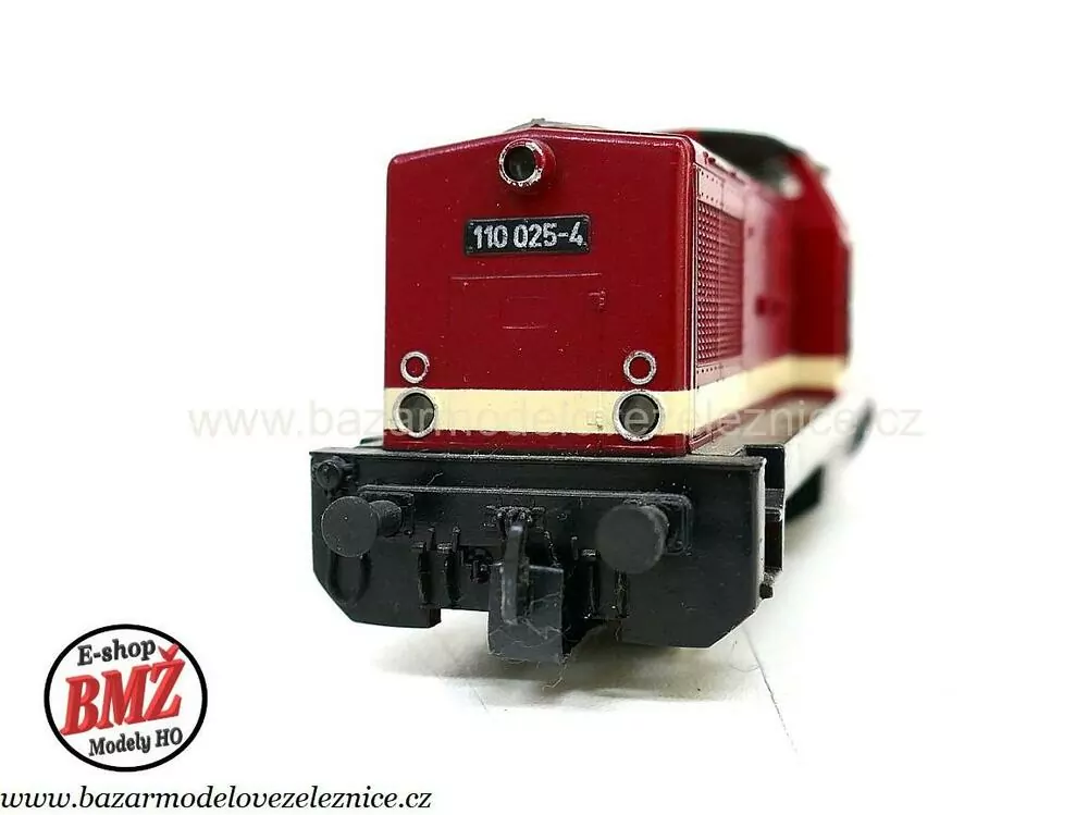 PIKO DDR - DC  - Dieselová lokomotiva BR 110 025  DR - HO