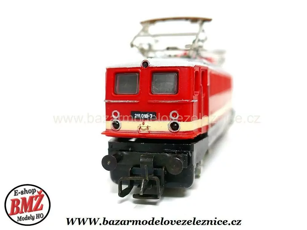 Zeuke - Elektrická lokomotiva BR 211 018 DR - TT