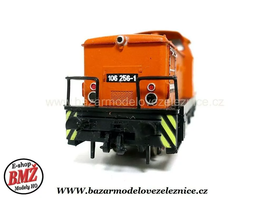 Piko DDR - DC - Dieselová lokomotiva BR 106 256 DR - HO