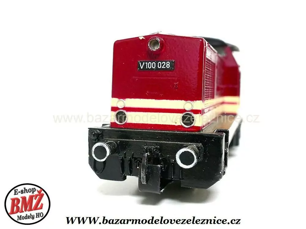 PIKO DDR - DC  - Dieselová lokomotiva V 100 028  DR - HO