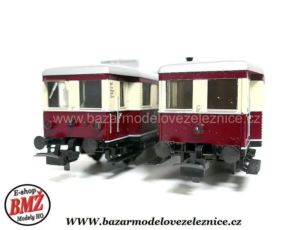 Trix - DC - Motorová souprava VT 135/140 DRG - HO