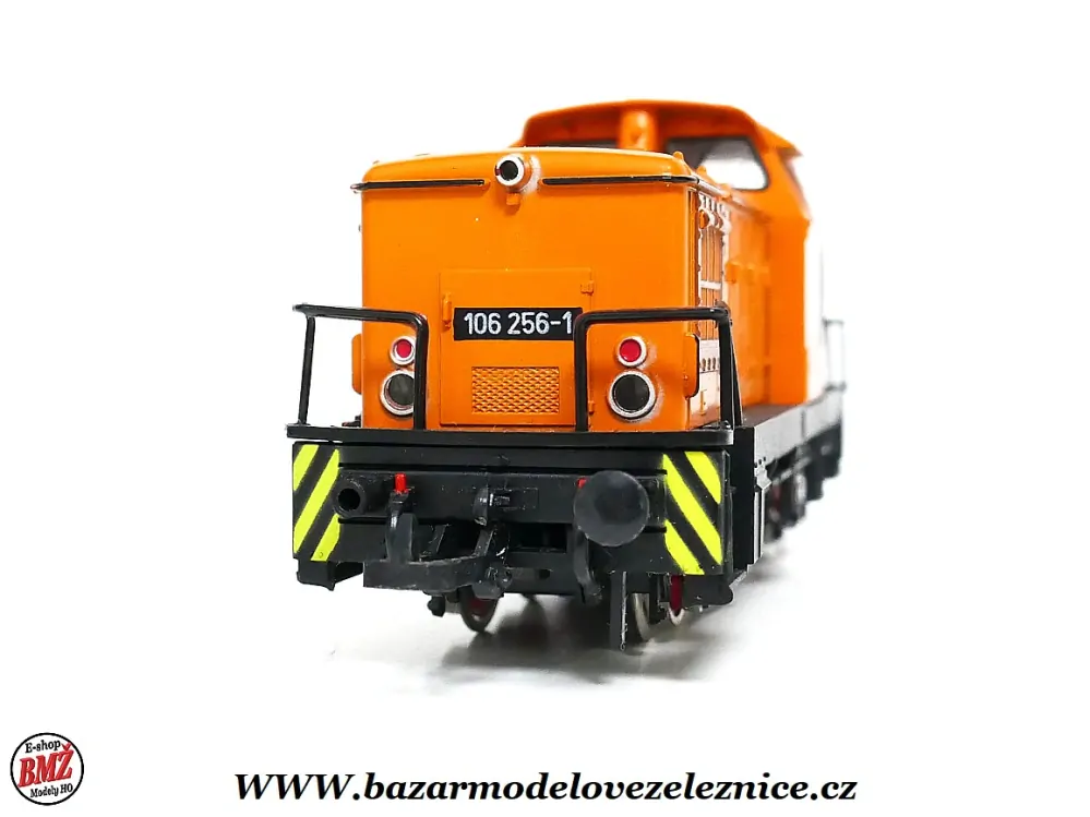Piko DDR - DC - Dieselová lokomotiva BR 106 256 DR - HO
