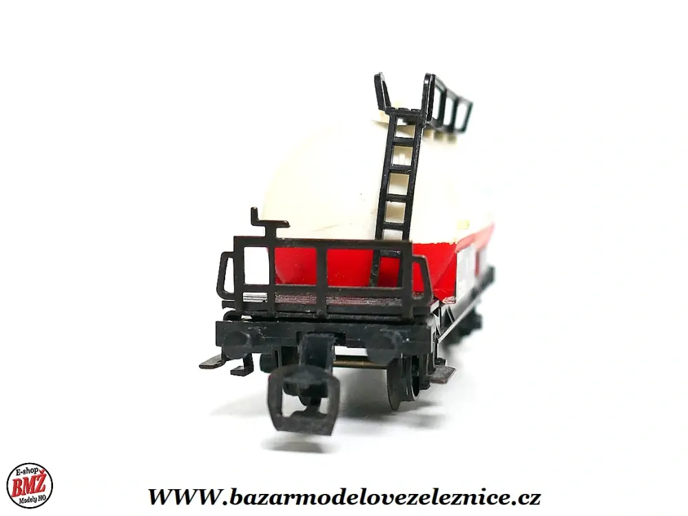 BTTB - Cisternový vůz Mobil SJ - TT