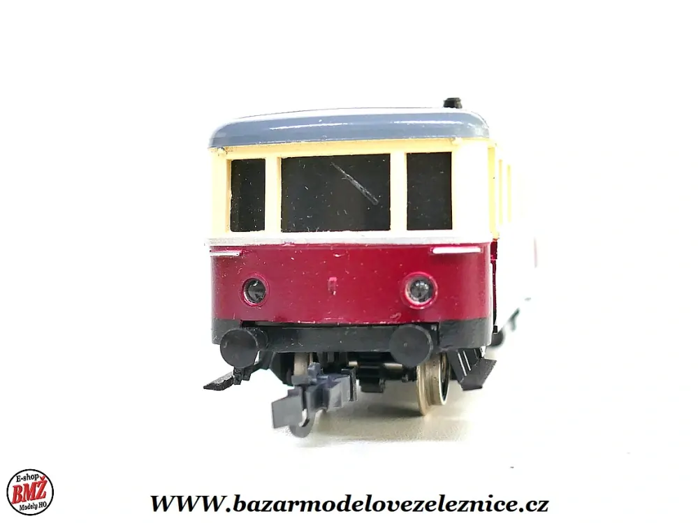 PIKO DDR - DC - Motorový vůz VT 135 DR - HO