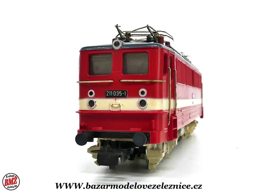 Piko DDR - DC - Elektrická lokomotiva E 211 035 DR - HO