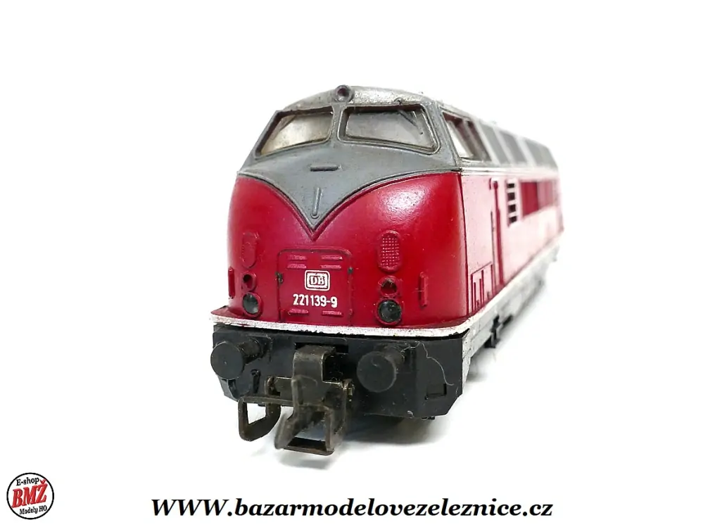 BTTB - Dieselová lokomotiva BR 221 139 DB - TT