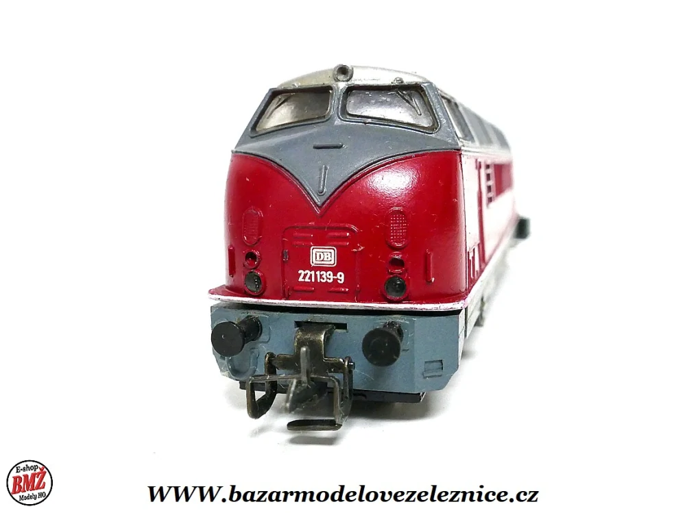 BTTB - Dieselová lokomotiva BR 221 139 DB - TT