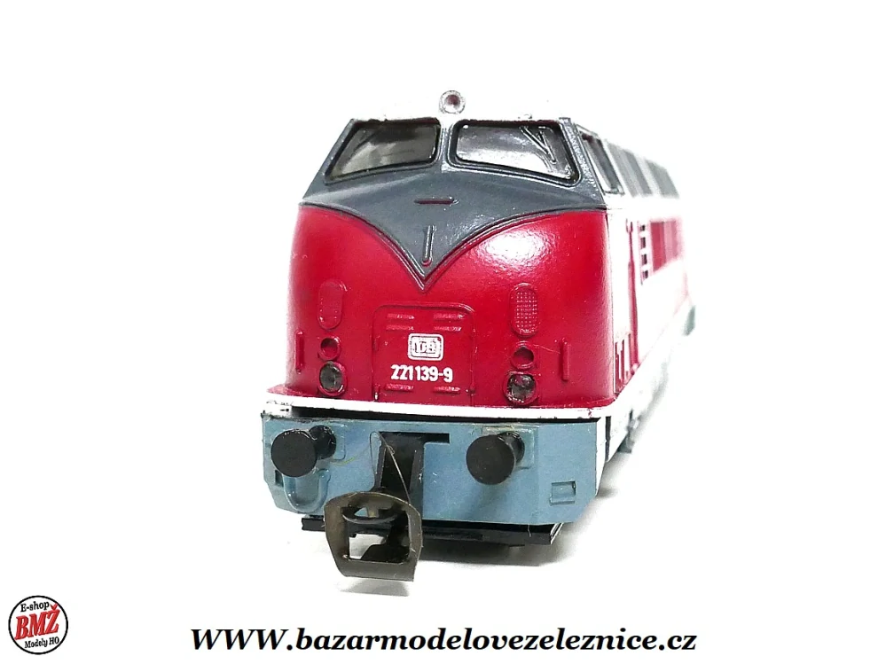 BTTB - Dieselová lokomotiva BR 221 139 DB - TT