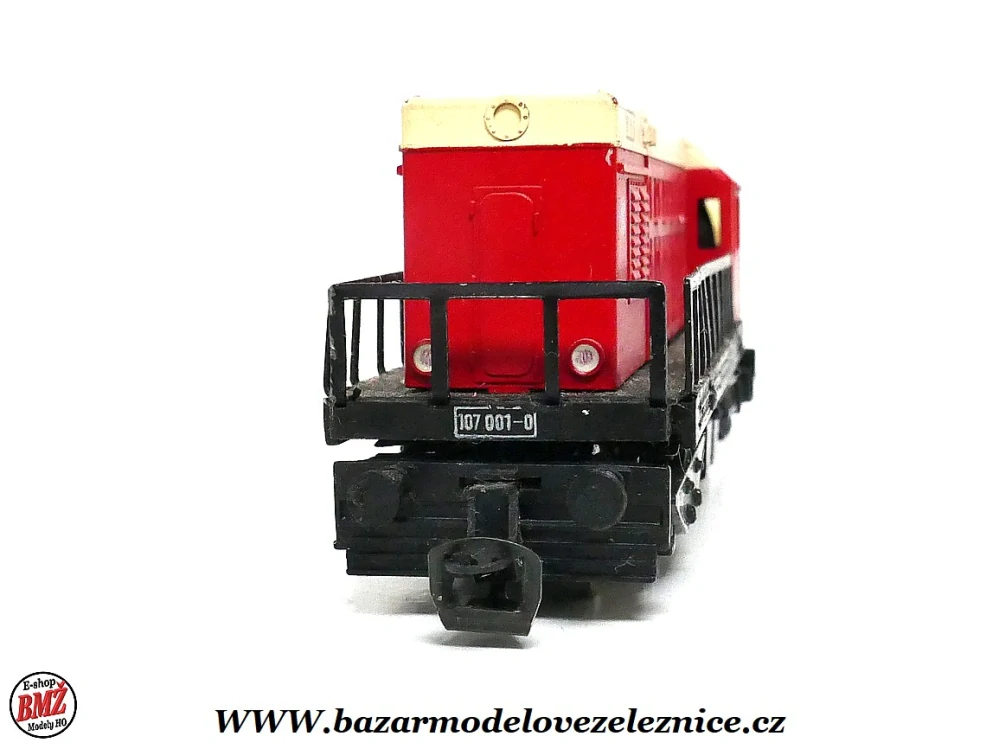 BTTB - Dieselová lokomotiva BR 107 001 DR - TT