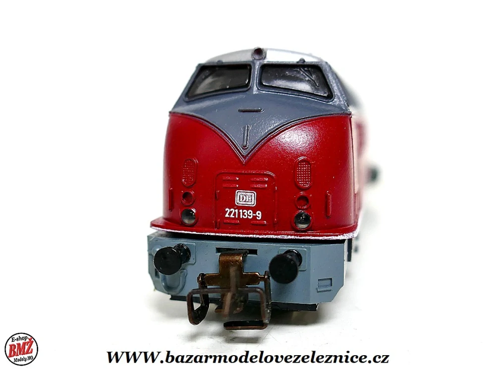 BTTB - Dieselová lokomotiva BR 221 139 DB - TT