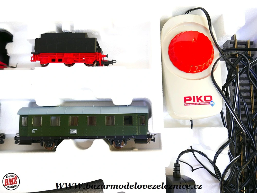 Nové Piko - DC - Set s BR 98 DB + 2 vozy os. - HO