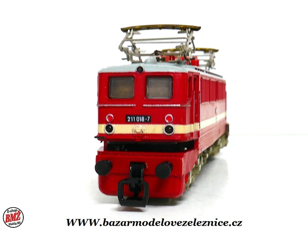 BTTB - Elektrická lokomotiva BR 211 018 DR - TT