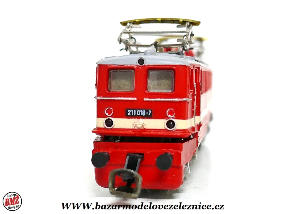 BTTB - Elektrická lokomotiva BR 211 018 DR - TT