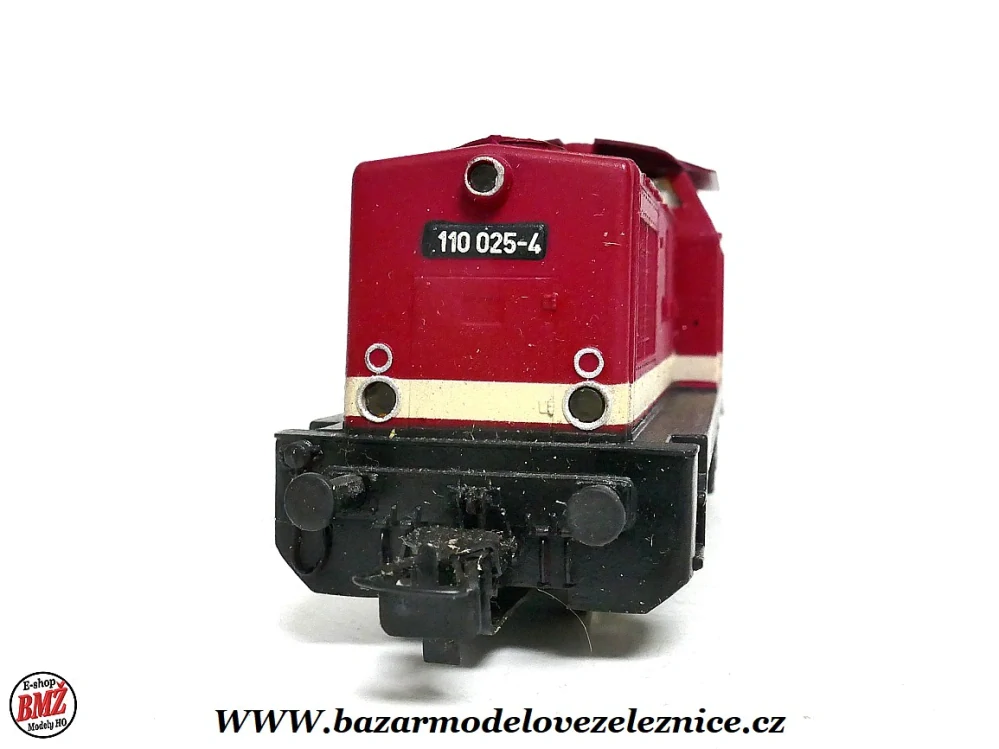 PIKO DDR - DC  - Dieselová lokomotiva BR 110 025  DR - HO