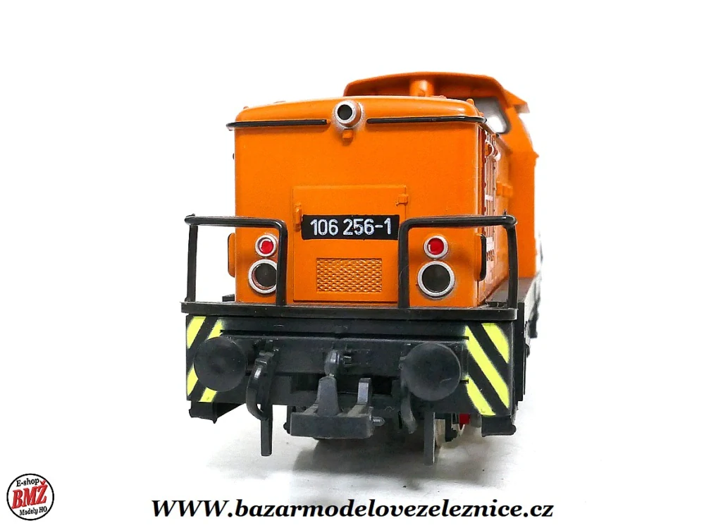 Piko DDR - DC - Dieselová lokomotiva BR 106 256 DR - HO