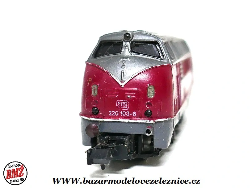 Arnold - DC - Dieselová lokomotiva BR 220 DB - N