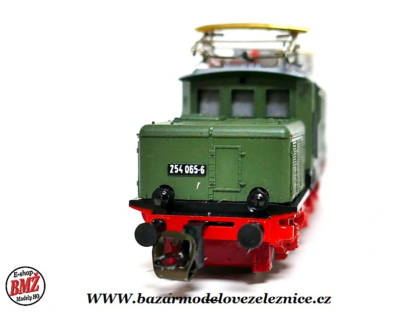 BTTB - Elektrická lokomotiva BR 254 065 DR - TT