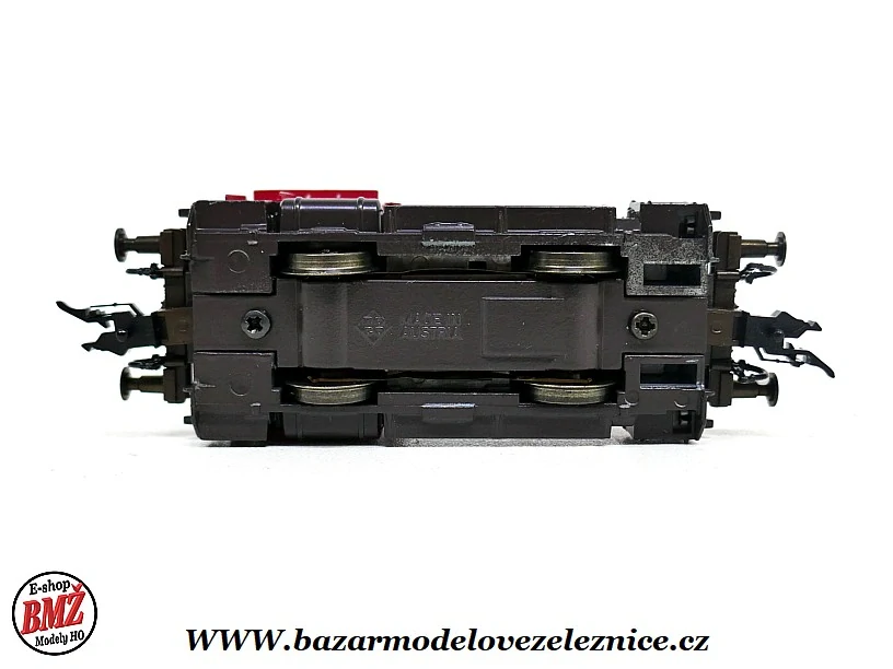 Roco - DC - BR 333 + 3 vozy - HO