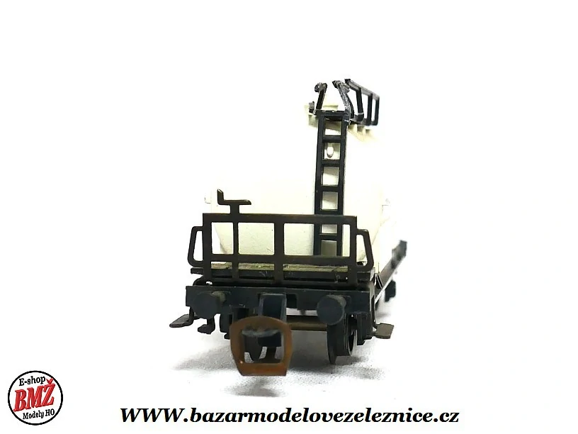 BTTB - Cisternový vůz bílý - TT