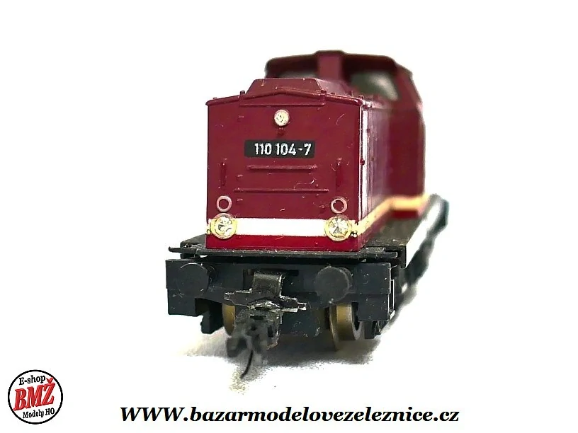 BTTB - Dieselová lokomotiva BR 110 104 DR  - TT