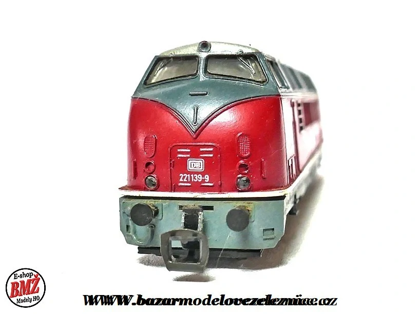 BTTB - Dieselová lokomotiva BR 221 139 DB - TT