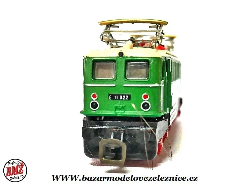 Zeuke - Elektrická lokomotiva E 11 022 DR - TT