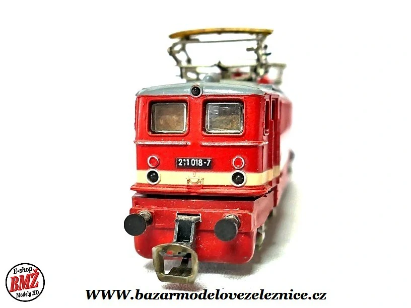 BTTB - Elektrická lokomotiva BR 211 018 DR - TT