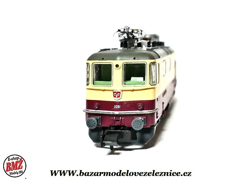 Fleischmann - DSS - Elektrická lokomotiva Re 4/4 II SBB - N