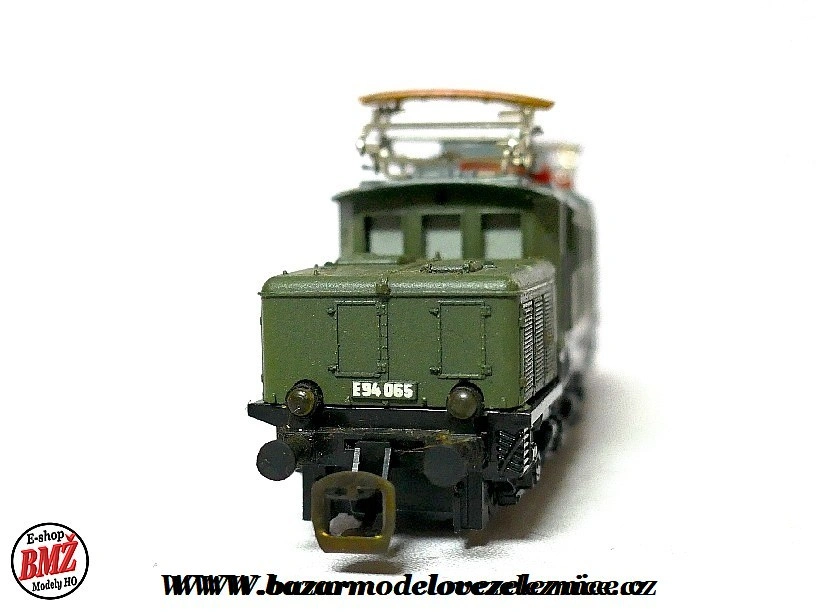 Zeuke - Elektrická lokomotiva E 94 065 DR - TT