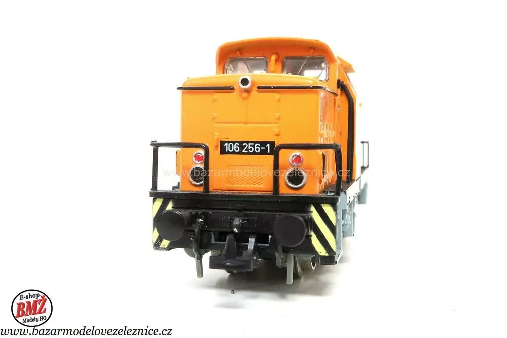 Gutzold - DC - Dieselová lokomotiva BR 106 073 DR - HO