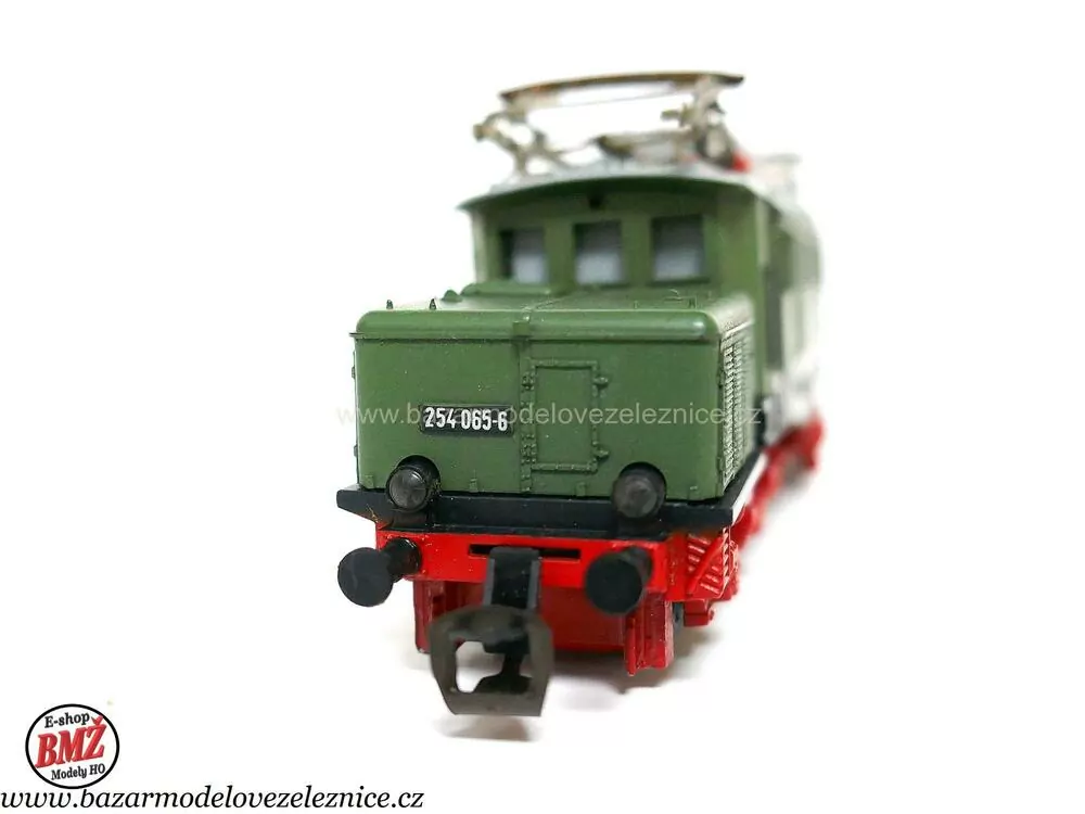 BTTB - Elektrická lokomotiva BR 254 065 DR - TT