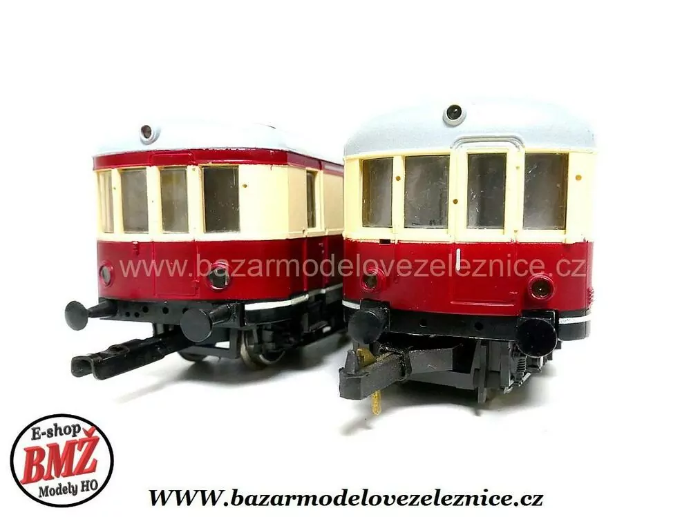 PIKO DDR - DC - Dieselová souprava BR 185 DR - HO