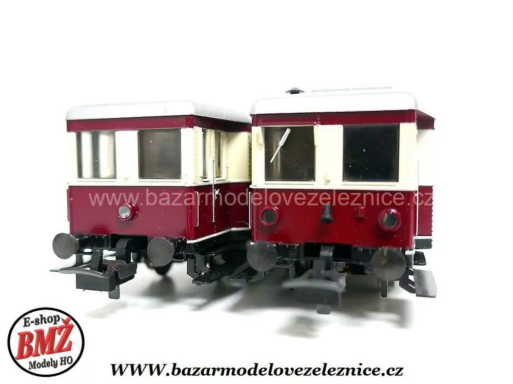 Trix - DC - Motorová souprava VT 135/140 DRG - HO