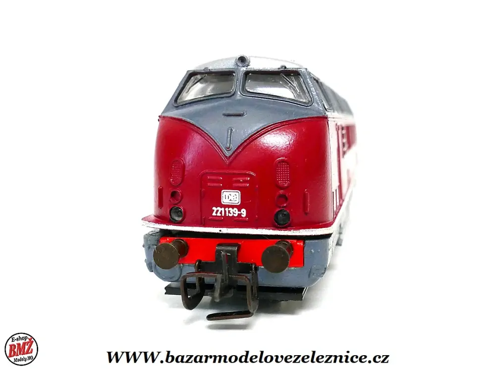 BTTB - Dieselová lokomotiva BR 221 139 DB - TT