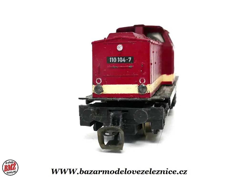 BTTB - Dieselová lokomotiva BR 110 104 DR - TT