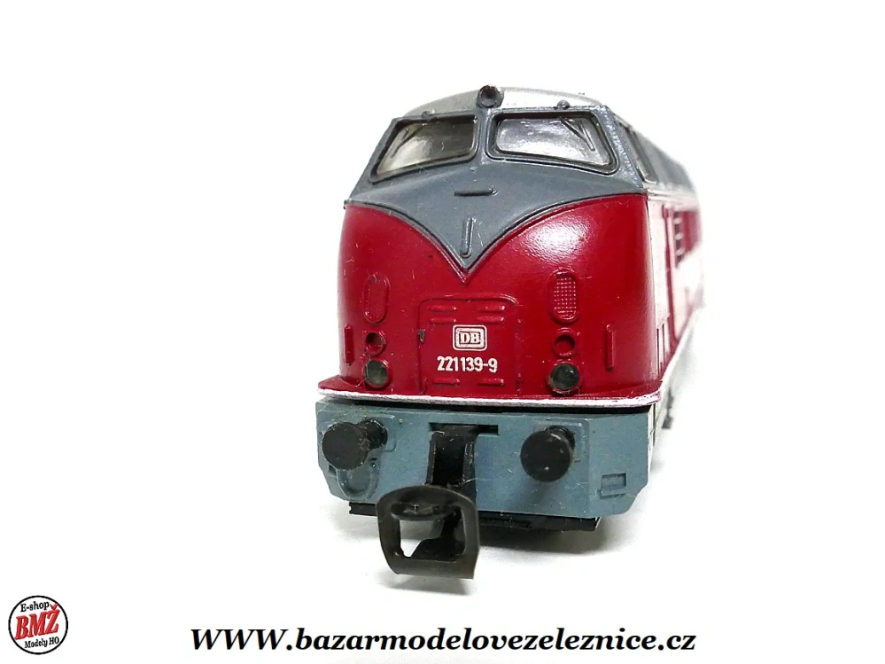 BTTB - Dieselová lokomotiva BR 221 139 DB - TT